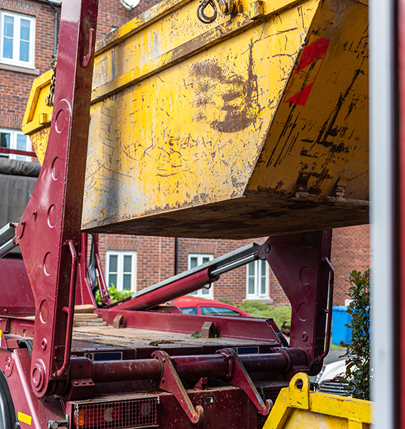 Book 8 Yard Skip in Didsbury Online